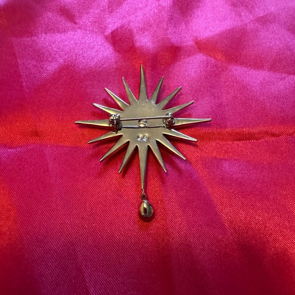 Swarovski Starburst Pin - Picture 9 of 9